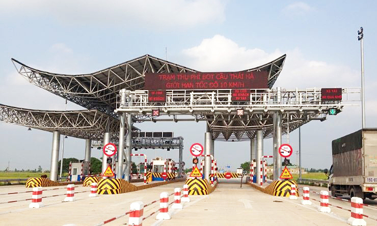 Trạm thu phí BOT cầu Thái Hà.